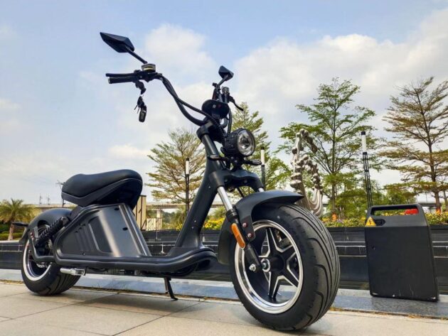 Chargeur trottinette électrique - DUALTRON MINIMOTORS - 67,2v 2A 66,4v
